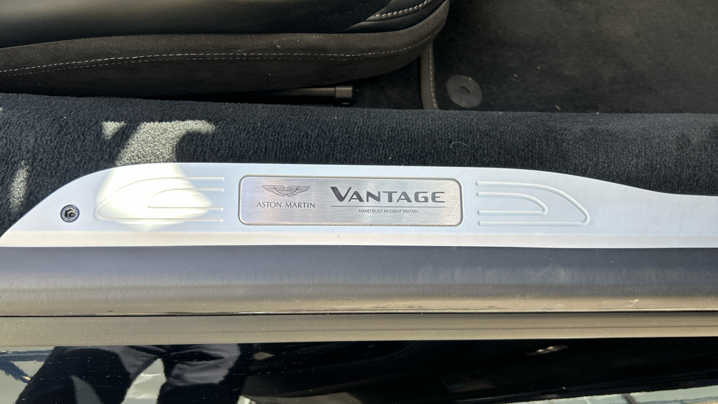 Aston Martin Vantage Vantage F1 Edition V8 Green #14