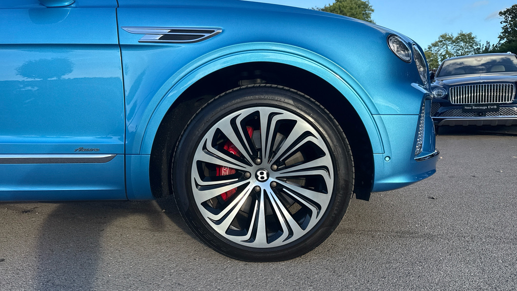 Bentley Bentayga Estate GV24UFU Blue #6