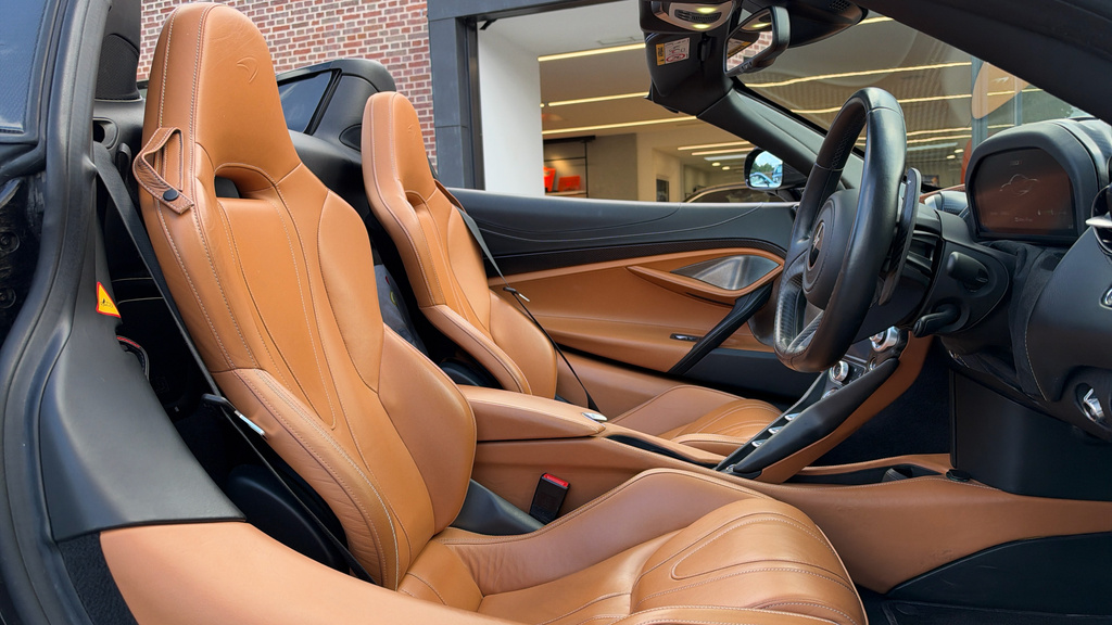 McLaren 720S Convertible Black #3