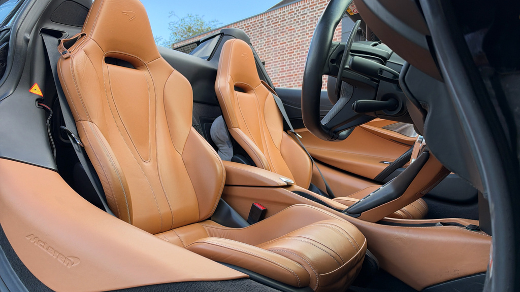 McLaren 720S Convertible Black #4