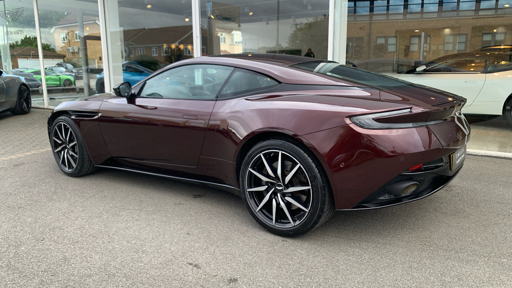 Aston Martin DB11 V8 Volante Touchtronic White #25
