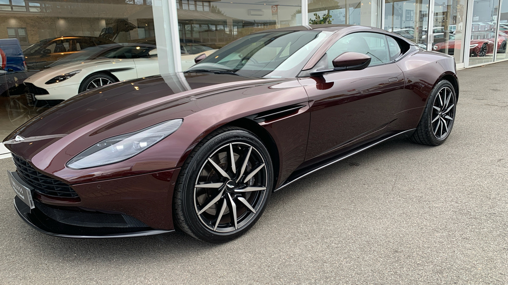 Aston Martin DB11 V8 Volante Touchtronic White #26