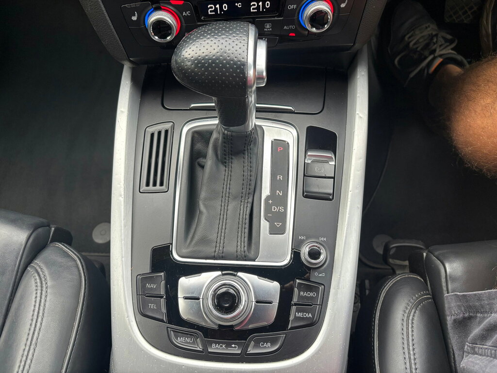 Audi Q5 2.0 Tdi Quattro S Line 187 Bhp White #21