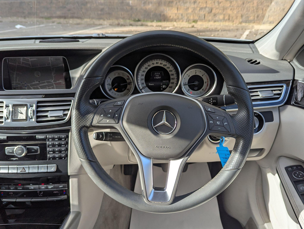 Mercedes-Benz E Class 3L Amg Sport Silver #12