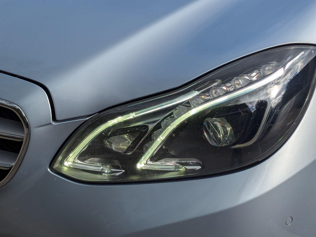 Mercedes-Benz E Class 3L Amg Sport Silver #19