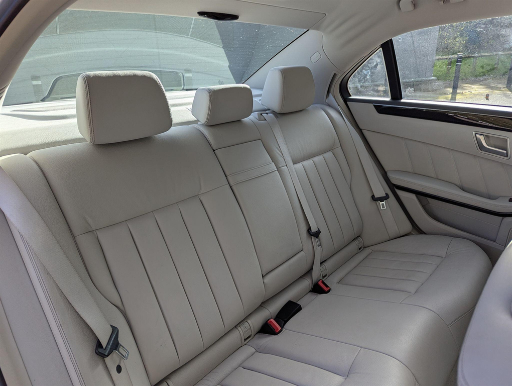 Mercedes-Benz E Class 3L Amg Sport Silver #9