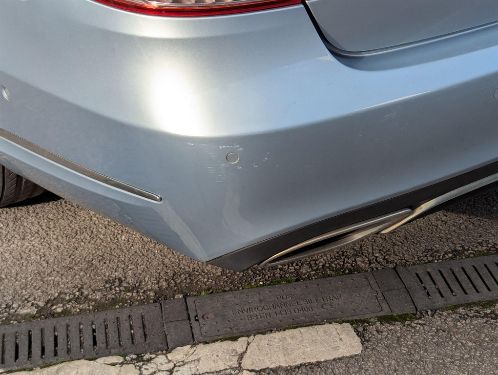 Mercedes-Benz E Class 3L Amg Sport Silver #23