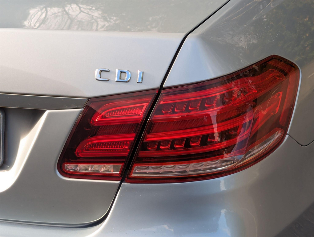 Mercedes-Benz E Class 3L Amg Sport Silver #27