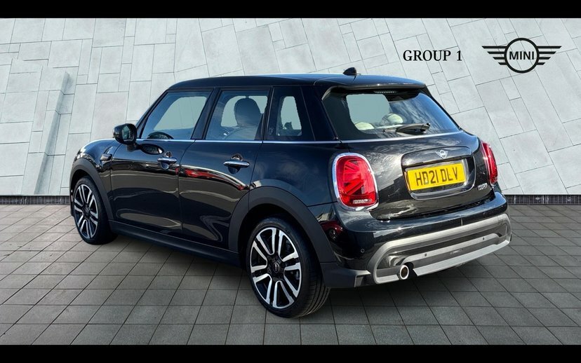Mini Hatch 1.5 Cooper Exclusive Hatchback Steptron Black #2