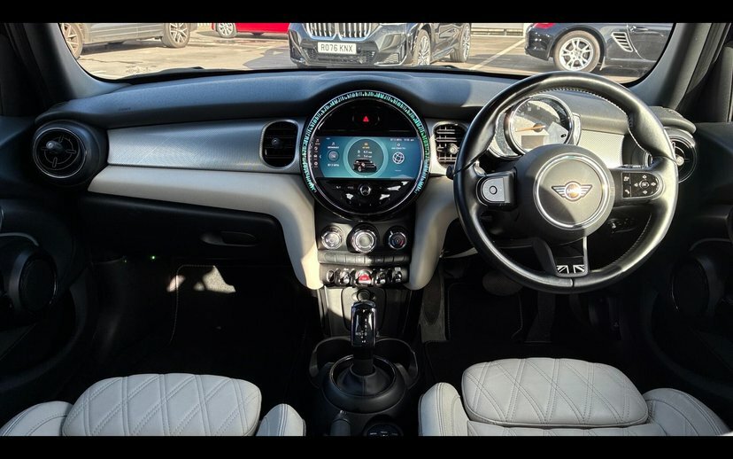 Mini Hatch 1.5 Cooper Exclusive Hatchback Steptron Black #4