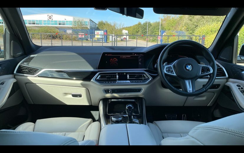 BMW X5 X5 Xdrive30d M Sport LH69AWV Black #4