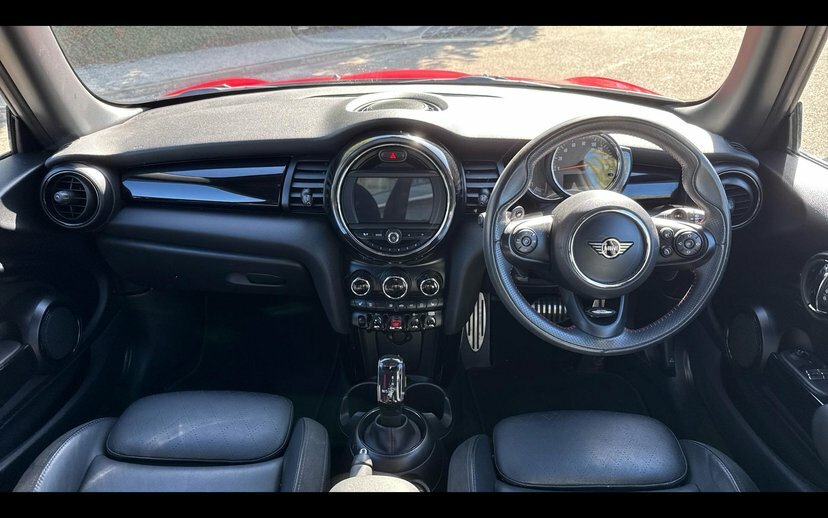 Mini Hatch 3-Door Hatch Cooper S Sport Red #4