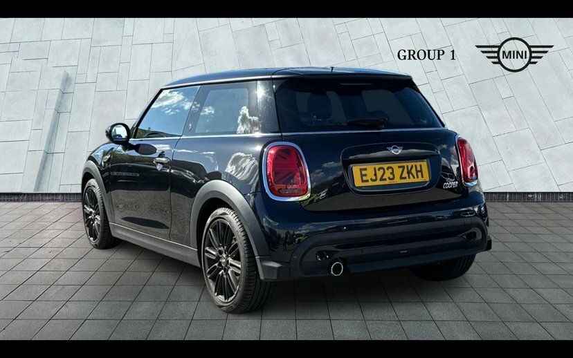 Mini Hatch 3-Door Hatch Cooper Exclusive Black #2