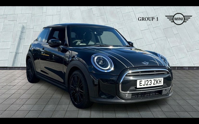 Mini Hatch 3-Door Hatch Cooper Exclusive Black