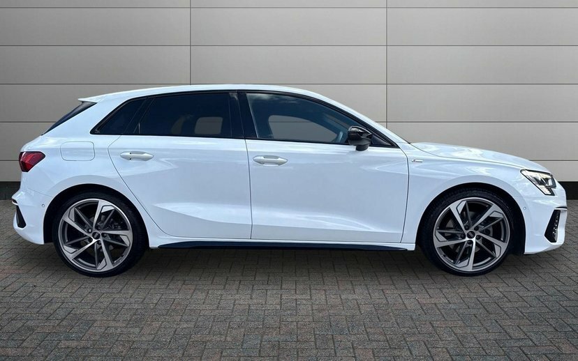 Audi A3 1.5 Tfsi 35 Edition 1 Sportback S Troni White #4