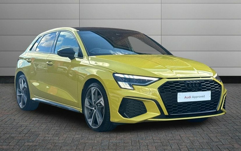 Audi A3 1.5 Tfsi 35 Black Edition Sportback S T Yellow