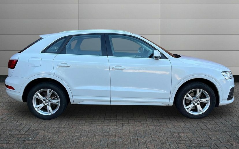 Audi Q3 1.4 Tfsi Cod Sport Suv S Tronic 150 Ps White #4