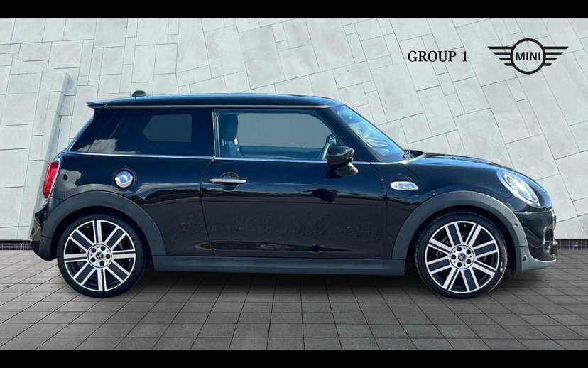 Mini Hatch 3-Door Hatch Cooper S Exclusive Black #3