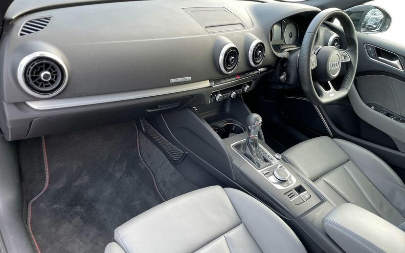 Audi S3 2.0 Tfsi Black Edition Sportback S Tron Silver #2