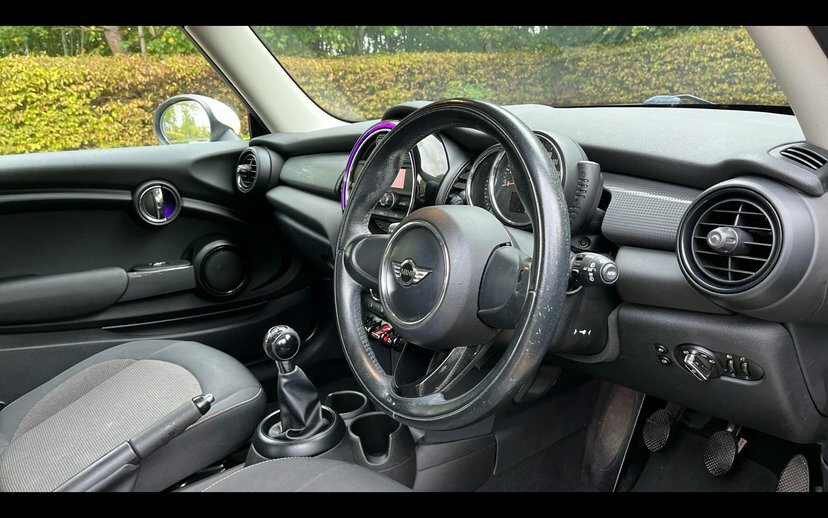 Mini Hatch One 3-Door Hatch YW16WGG White #6