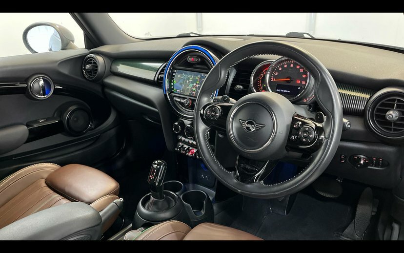 Mini Hatch 60 Years Edition EJ19KYH Green #6