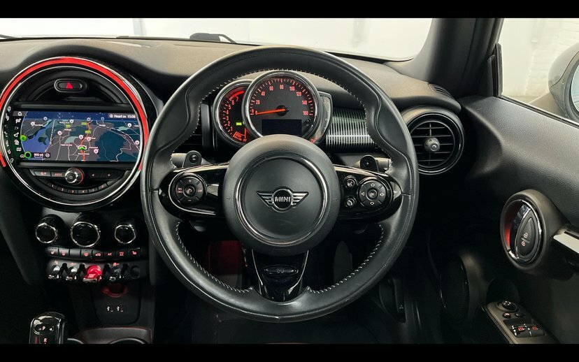 Mini Hatch 60 Years Edition EJ19KYH Green #5