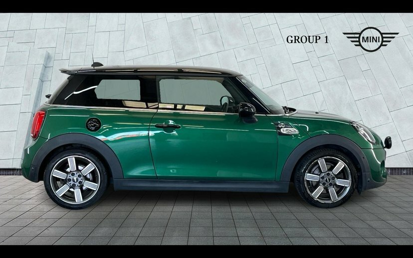 Mini Hatch 60 Years Edition EJ19KYH Green #3