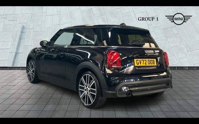 Mini Hatch 3-Door Hatch Cooper Exclusive GV72OOB Black #2