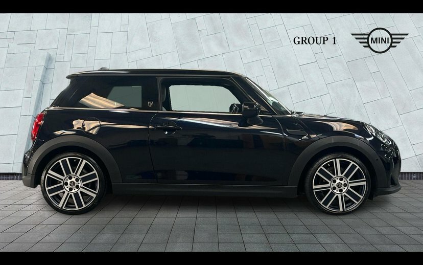 Mini Hatch 3-Door Hatch Cooper Exclusive GV72OOB Black #3