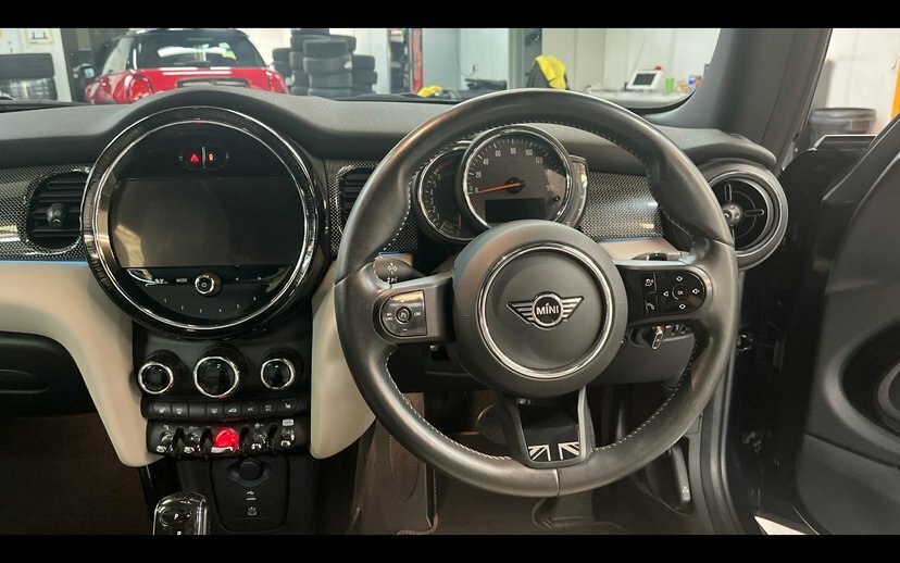 Mini Hatch 3-Door Hatch Cooper Exclusive GV72OOB Black #5