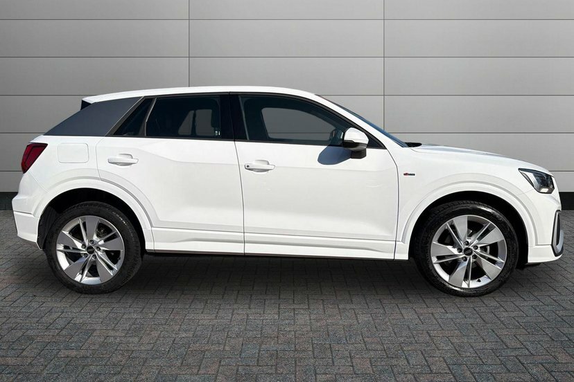 Audi Q2 1.5 Tfsi Cod 35 S Line Suv S Tronic 15 White #4