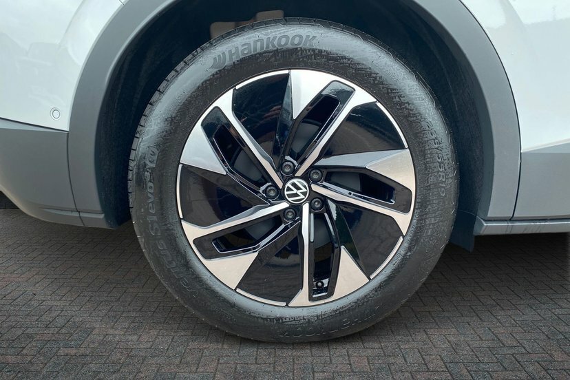 Volkswagen ID.4 Pure 52Kwh Match Suv 170 Ps White #5