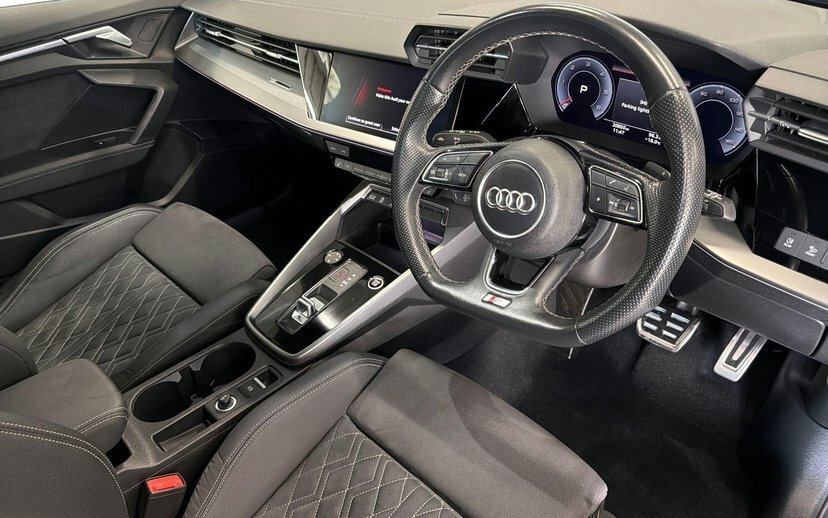 Audi A3 2.0 Tdi 35 Edition 1 Sportback S Tronic Black #6