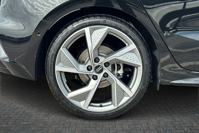 Audi A3 1.5 Tfsi Black Edition Sportback S Tron Black #5