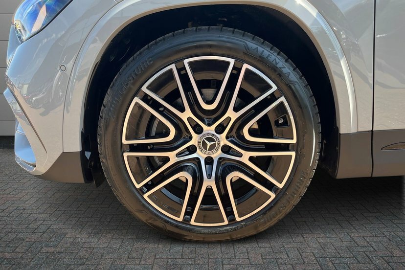 Mercedes-Benz GLA Class Gla220d Amg Line Premium Grey #4