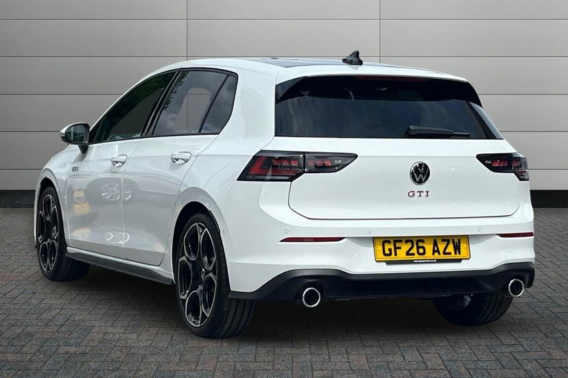 Volkswagen Golf 2.0 Tsi Gti Hatchback Dsg 265 Ps White #3