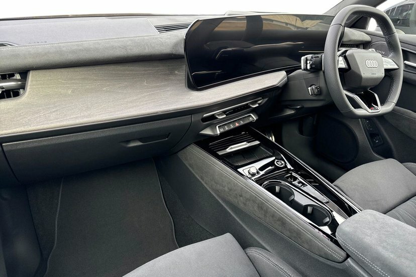 Audi Q3 1.5 Tfsi Edition 1 Sportback S Tronic Grey #2