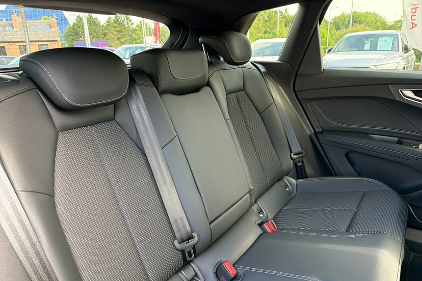 Audi Q4 E Tron 45 S Line Suv Quattro 82Kwh 286 Silver #38