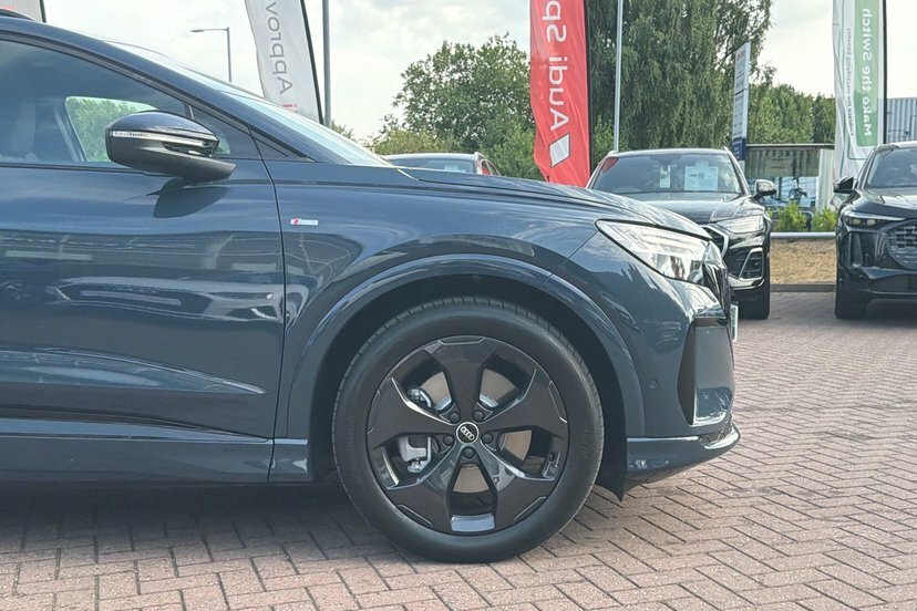 Audi Q4 E Tron 45 S Line Suv Quattro 82Kwh 286 Silver #24
