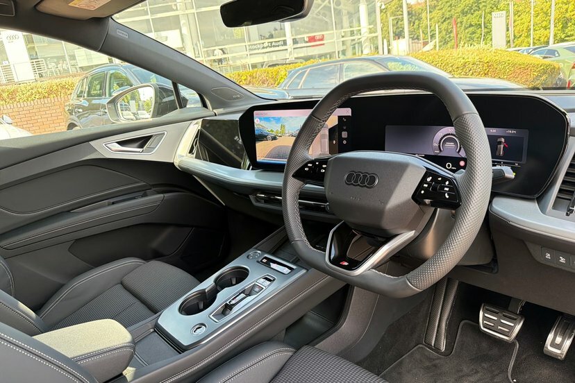 Audi Q4 E Tron 45 S Line Suv Quattro 82Kwh 286 Silver #39