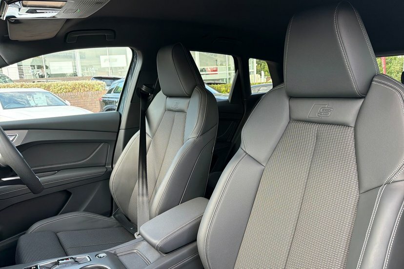 Audi Q4 E Tron 45 S Line Suv Quattro 82Kwh 286 Silver #32