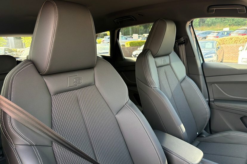 Audi Q4 E Tron 45 S Line Suv Quattro 82Kwh 286 Silver #40