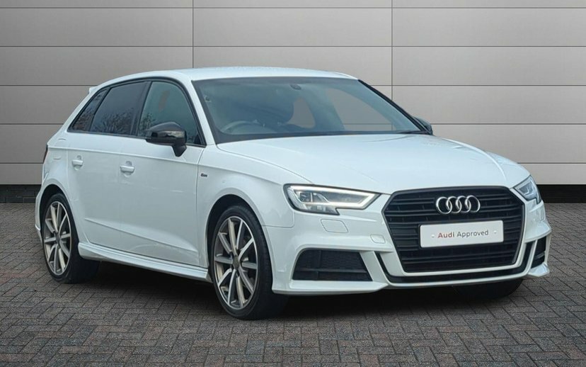 Audi A3 1.0 Tfsi 30 Black Edition Sportback Man White