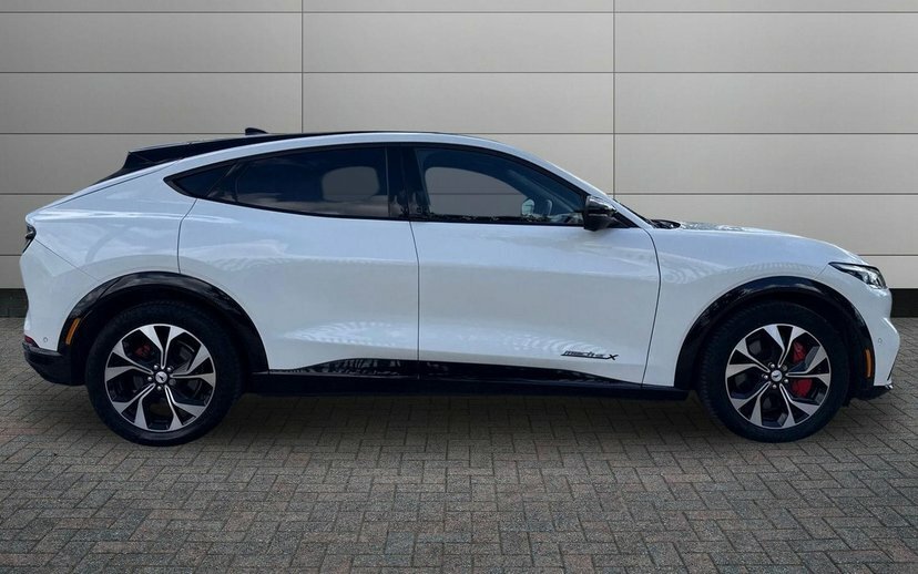 Ford Mustang Mach-E Extended Range 91Kwh Suv 2 White #4