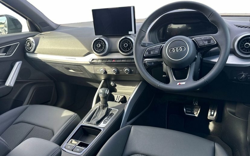 Audi Q2 1.5 Tfsi Cod 35 S Line Suv S Tronic 15 Black #6