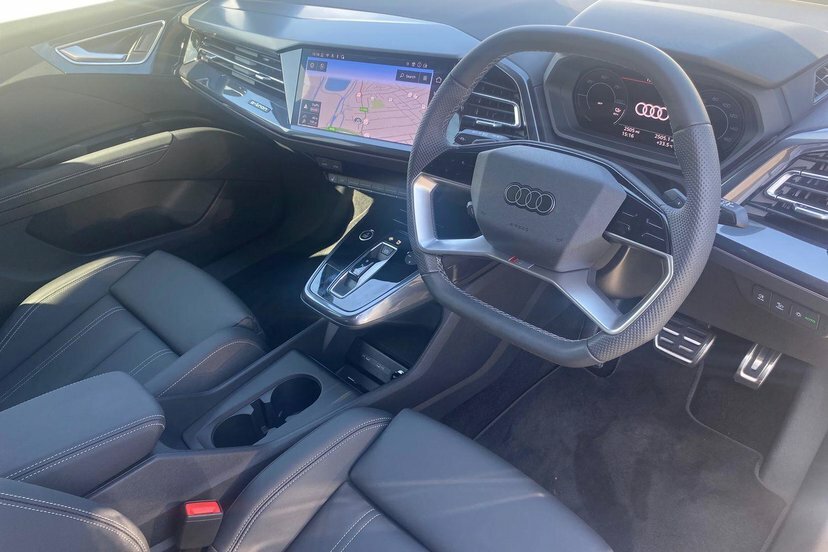 Audi Q4 E Tron 45 Black Edition Suv 82Kwh 286 Black #6