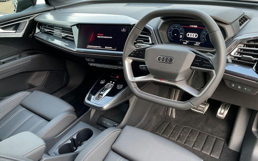 Audi Q4 E Tron 45 Black Edition Suv 82Kwh 286 Blue #6