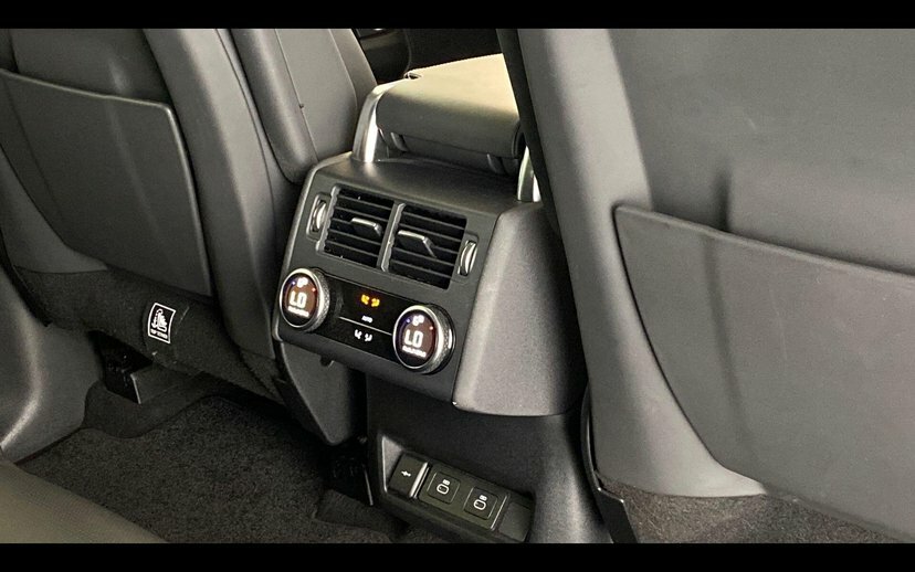 Land Rover Discovery D350 Dynamic Hse Charente Grey Grey #18