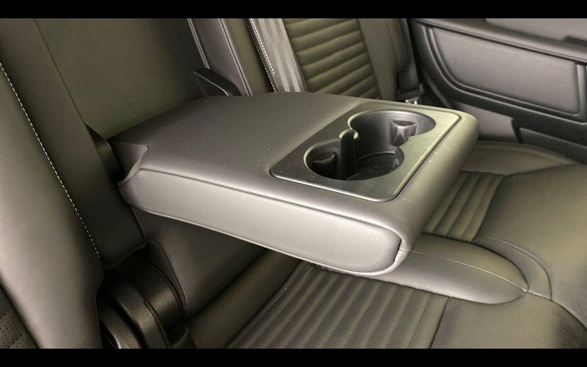 Land Rover Discovery D350 Dynamic Hse Charente Grey Grey #48