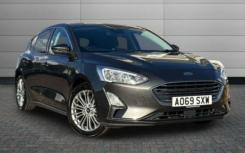 Ford Focus Zetec Silver #1